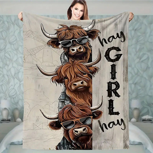 Highland Cow Fleece Blanket | Soft, Cute & Cozy All Season